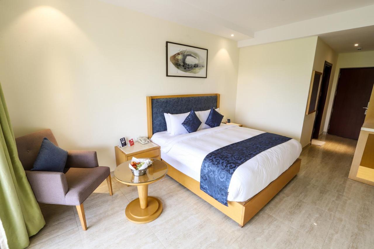 Zip By Spree Hotels Hyde Goa Candolim Eksteriør billede