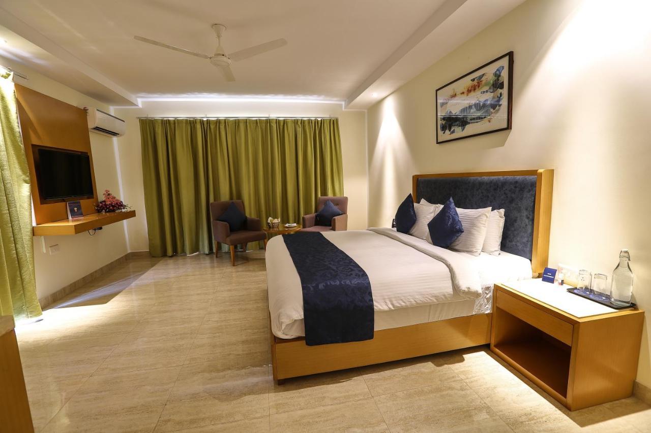 Zip By Spree Hotels Hyde Goa Candolim Eksteriør billede